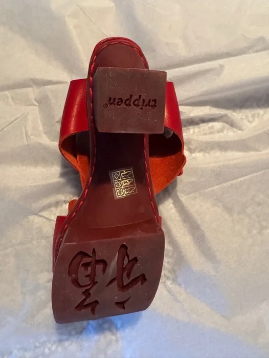 Trippen Red Leather Platform Block-Heel Sandals (European 41 - runs small) - Picture 4 of 4